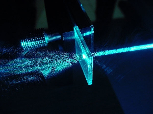 直讀光譜儀之凹面光柵 /cxyq/20190603113529-FoeyX_yfDSP11zdbpYjYC0HfAbWe.jpg